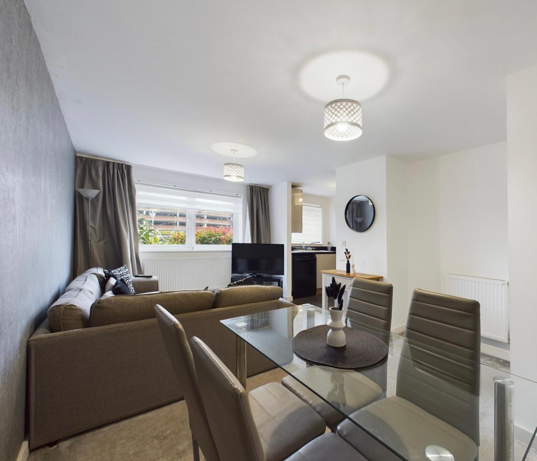 Modern 2 Bed City Apartment With Private Parking 스완지 외부 사진